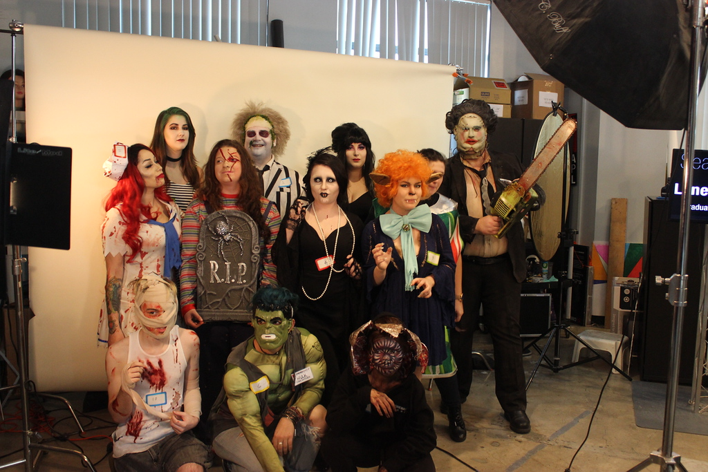 How to Market Yourself as an SFX Makeup Artist During Halloween?